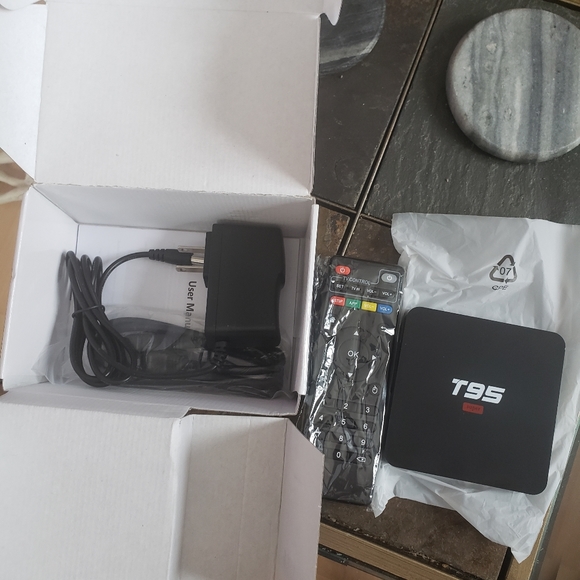 Android TV Box - Picture 2 of 2
